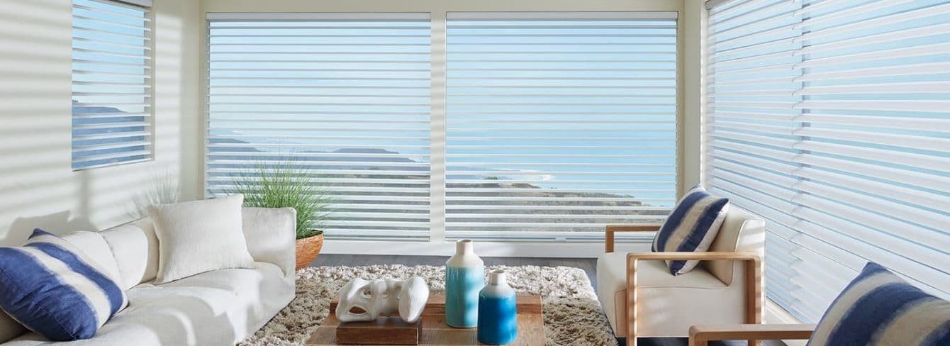 square window room